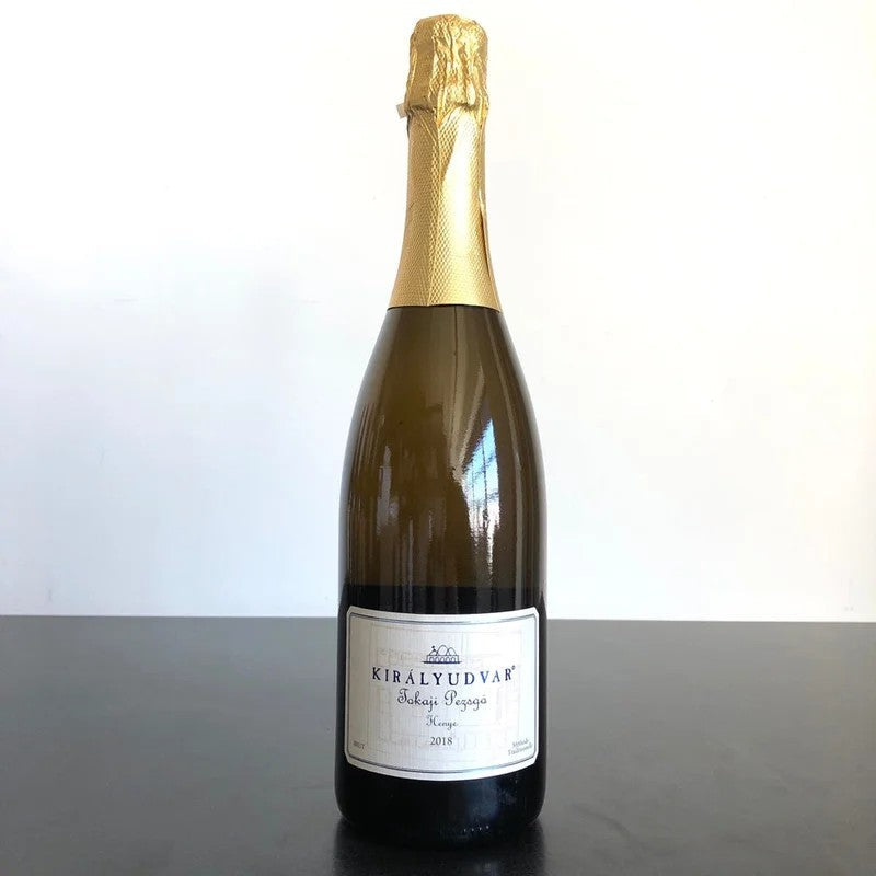 2018KiralyudvarPezsgoHenyeSparklingFurmint