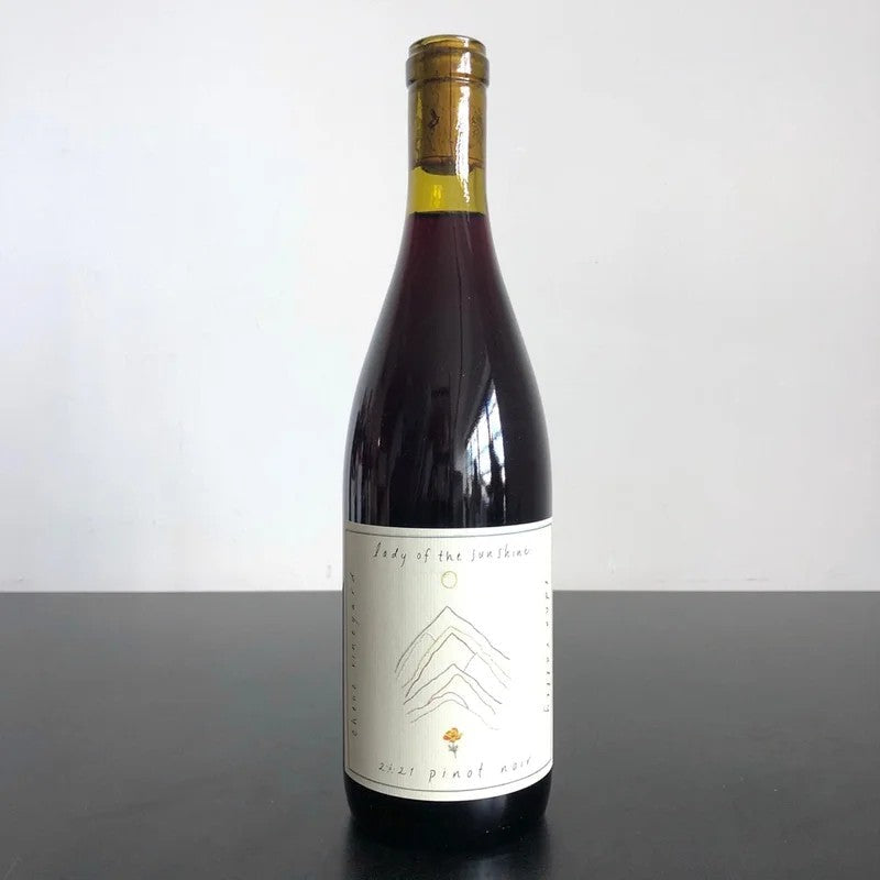 2022LadyoftheSunshine,PinotNoir‘CheneVineyards’,EdnaValley,USA