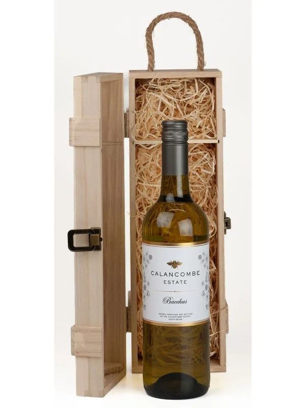 CalancombeEstateBacchus2022WineinSingleWoodenGiftSet