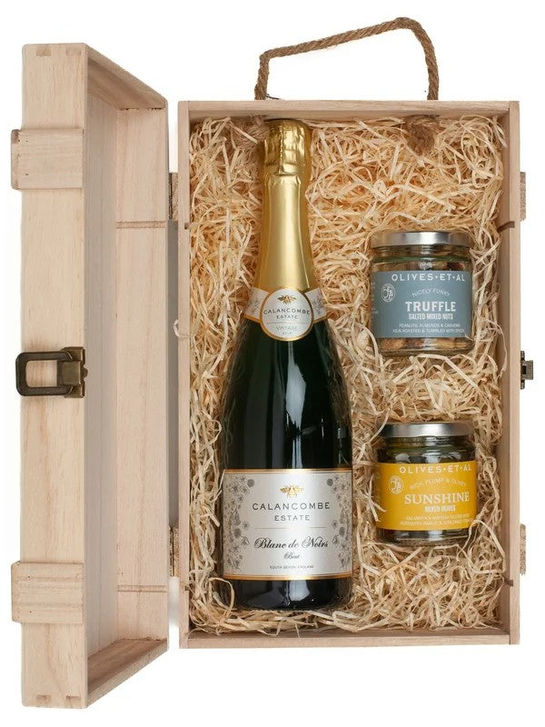 CalancombeEstateBlancdeNoirsSparklingWine&LuxuryNibblesWoodenGiftBoxSet