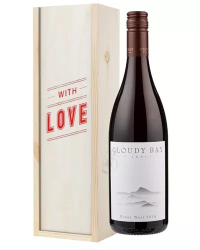 CloudyBayPinotNoirRedWineValentinesWithLoveSpecialGiftBox