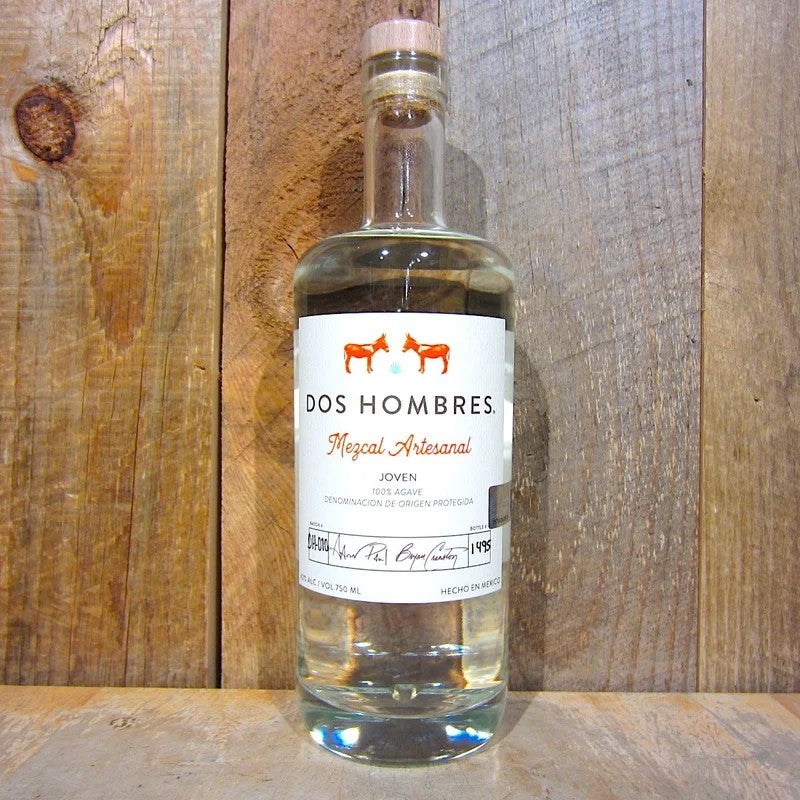 DosHombresJovenMezcal750ml