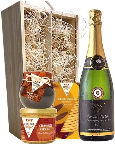 EnglishSparklingWineHamper