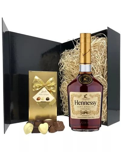 HennessyVSCognacandChocolatesGiftSetinWoodenBox