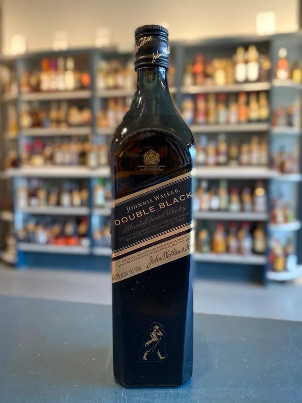 JOHNNIEWALKERDOUBLEBLACKBLENDEDSCOTCHWHISKY