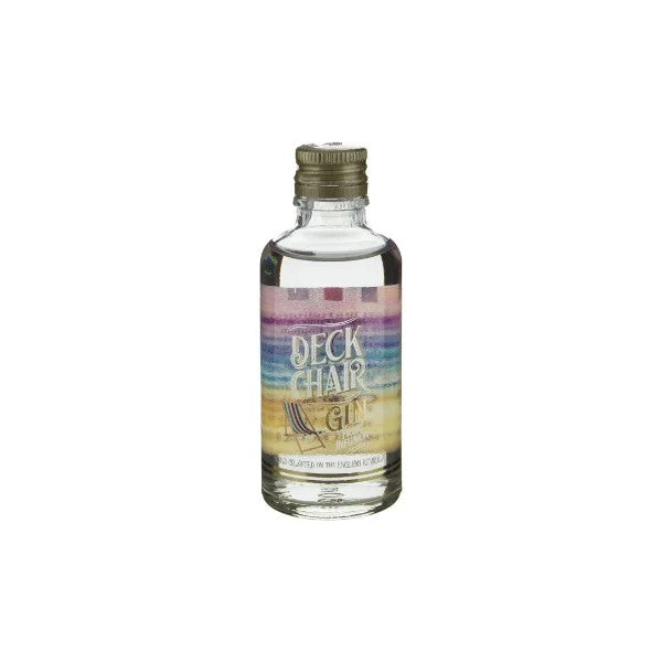 MiniDeckChairGin–CranberryandLime