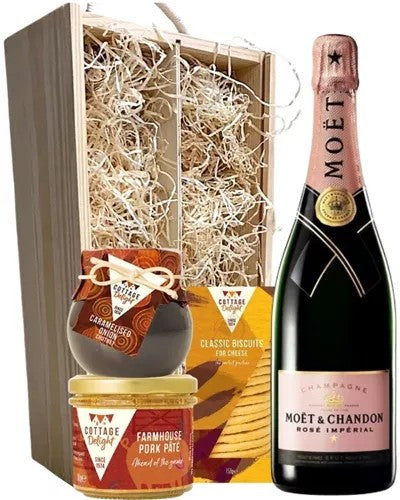 Moet&ChandonRoseChampagneHamper