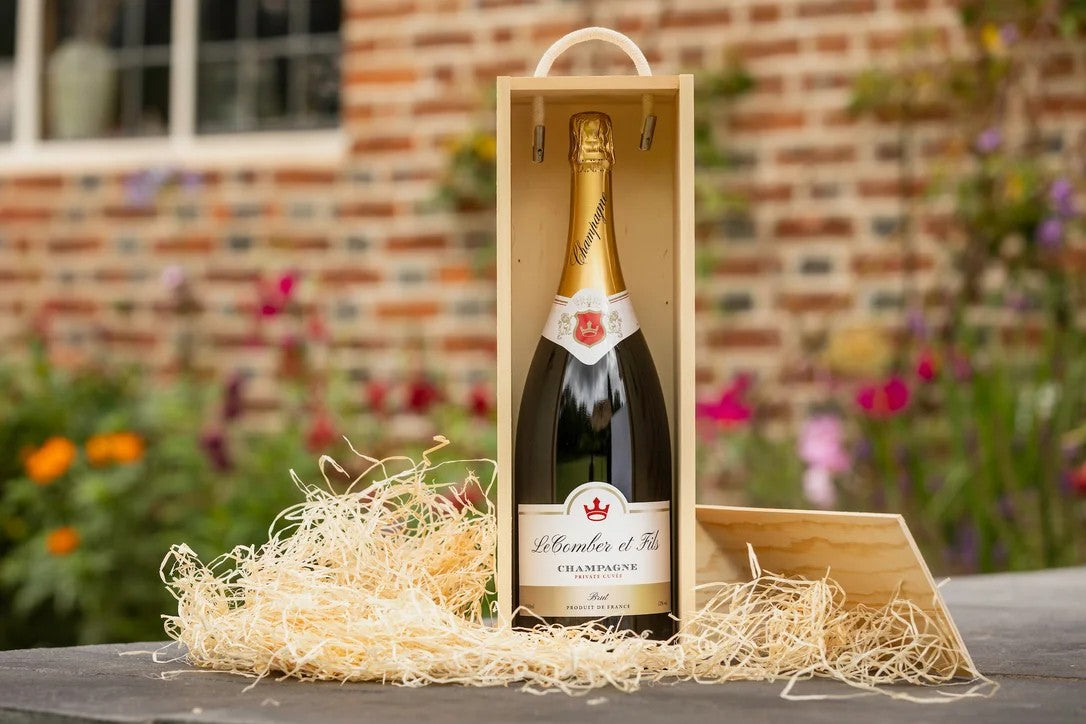 PersonalisedMagnumofChampagnewithwoodenbox(1500ml)