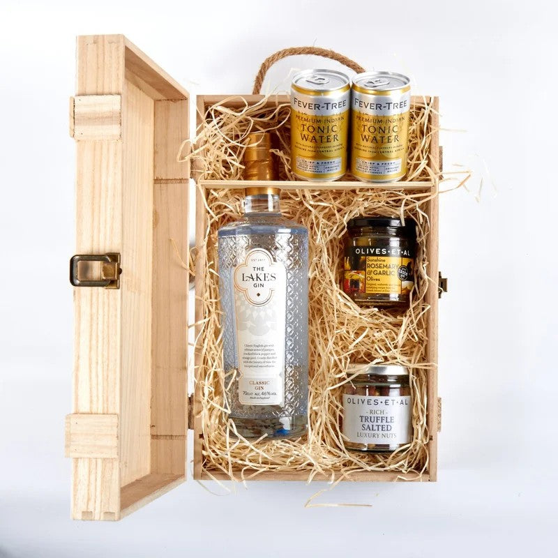 TheLakesGin&LuxuryNibblesWoodenGiftBoxSet
