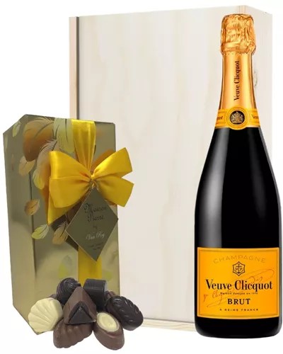 VeuveClicquotChampagneandChocolateGiftSet