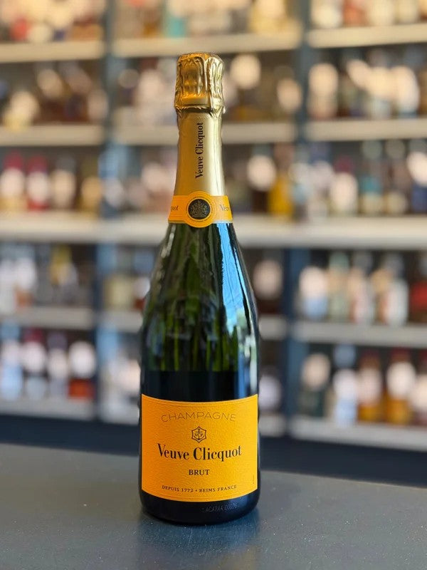 VEUVECLICQUOTYELLOWLABELBRUT,FRANCENV