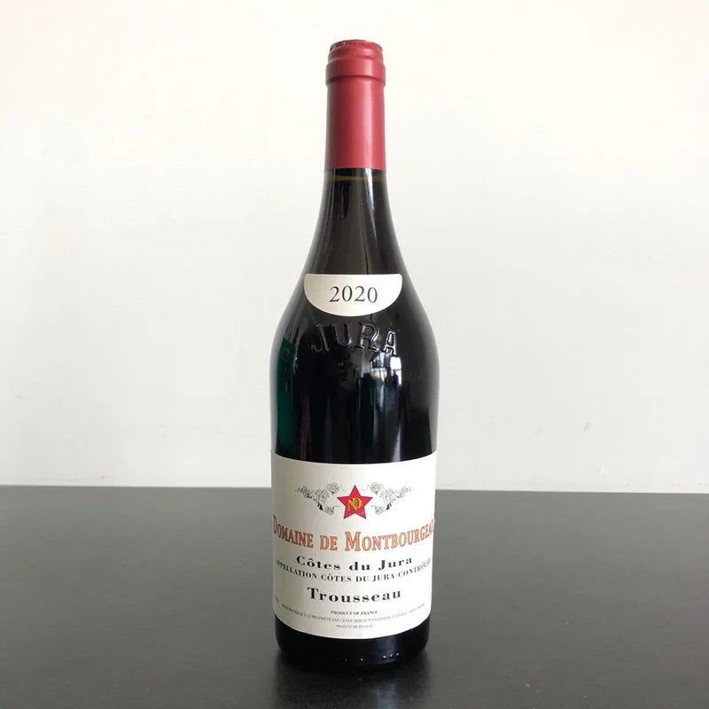 2020DomainedeMontbourgeauCotesduJuraTrousseau,France