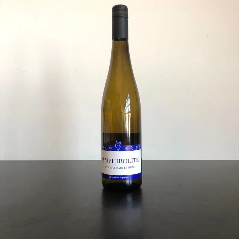 2021JoLandronDomainedelaLouvetrieMuscadetSevre-et-Maine‘Amphibolite’,LoireValley,France