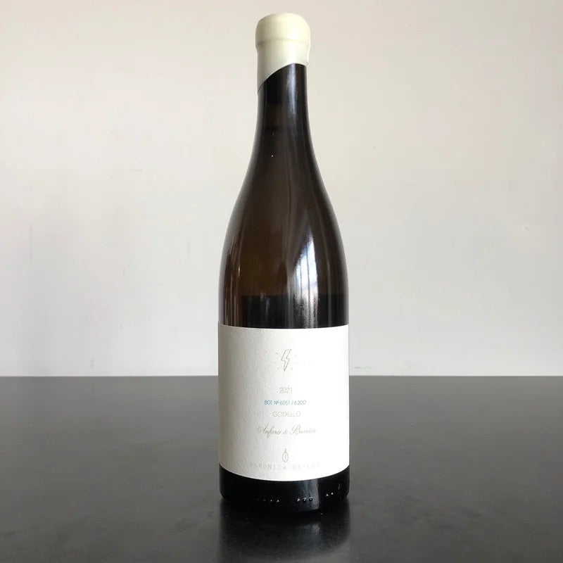 2021VeronicaOrtegaTormentaAnforayBarricaGodello,Bierzo,Spain
