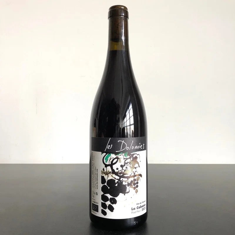 2022LesDolomiesCotesduJuraLaCabane(PinotNoir),France
