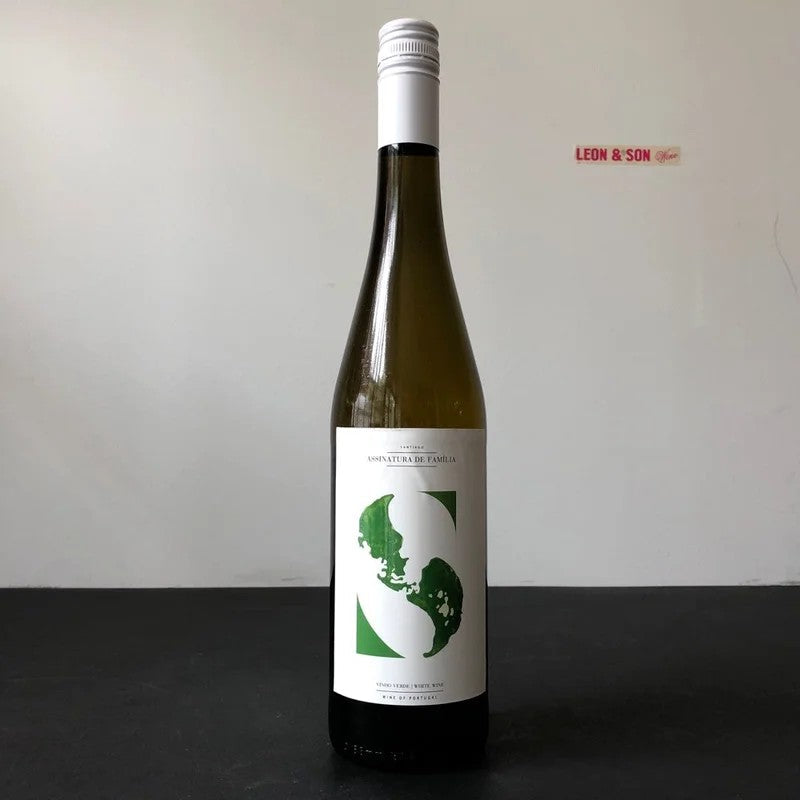 2024QuintadeSantiago‘AssinaturadeFamilia’WhiteVinhoVerde,Portugal