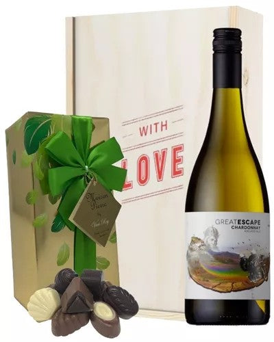 AustralianChardonnayWhiteWineValentinesWineandChocolateGiftBox