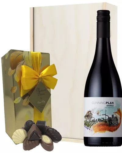 AustralianShirazRedWineandChocolatesGiftSetinWoodenBox