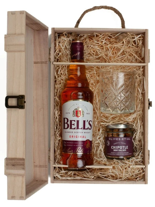 Bell’sOriginalBlendedScotchWhisky&LuxuryNibblesWoodenGiftBoxSet
