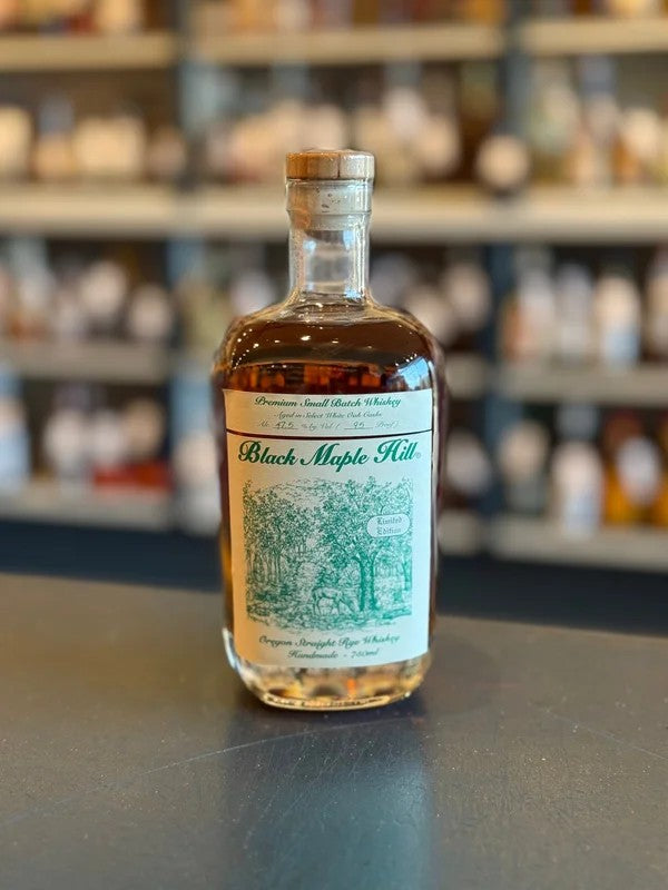 BLACKMAPLEHILLSTRAIGHTRYEWHISKEY
