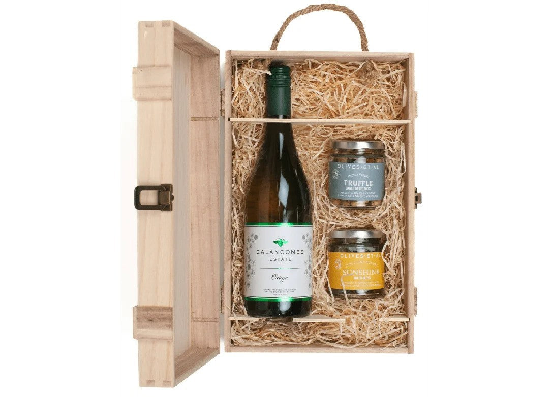 CalancombeEstateOrtegaWine&LuxuryNibblesWoodenGiftBoxSet
