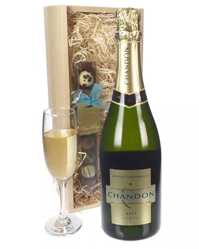 ChandonSparklingWineandChocolatesGiftSetinWoodenBox