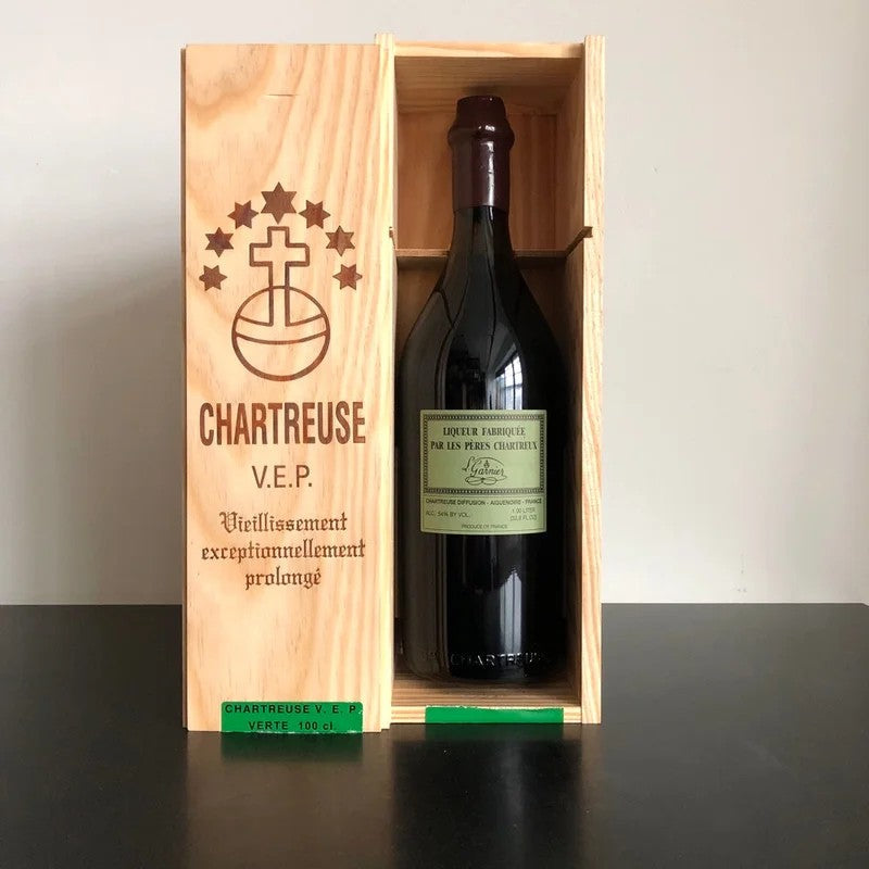 ChartreuseV.E.P.VerteGreenLiqueur1L,Isere,France