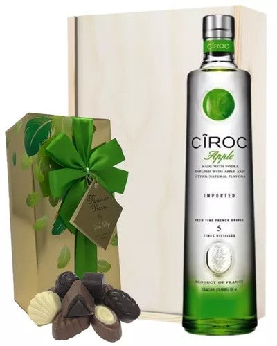 CirocAppleVodkaAndChocolatesGiftSetinWoodenBox