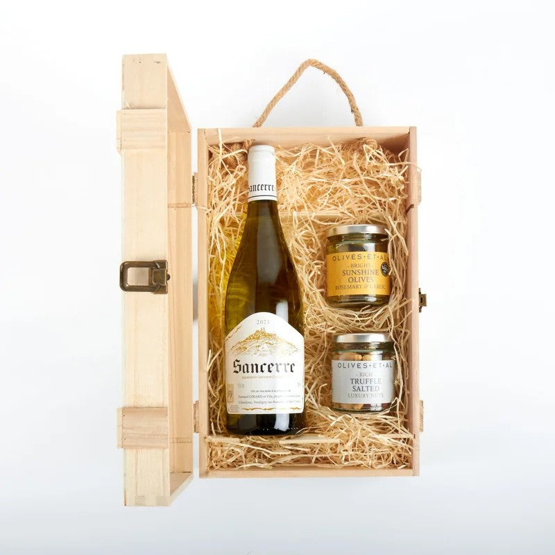 DomaineFernandGirardSancerreSauvignonBlancWhiteWine&NibblesGiftBox