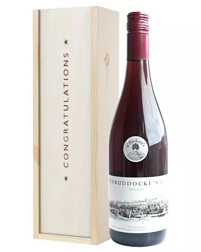 EnglishWineCongratulationsGift