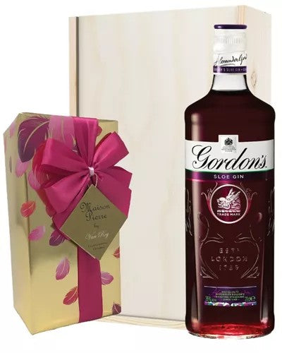 GordonsSloeGinAndChocolatesGiftSetinWoodenBox
