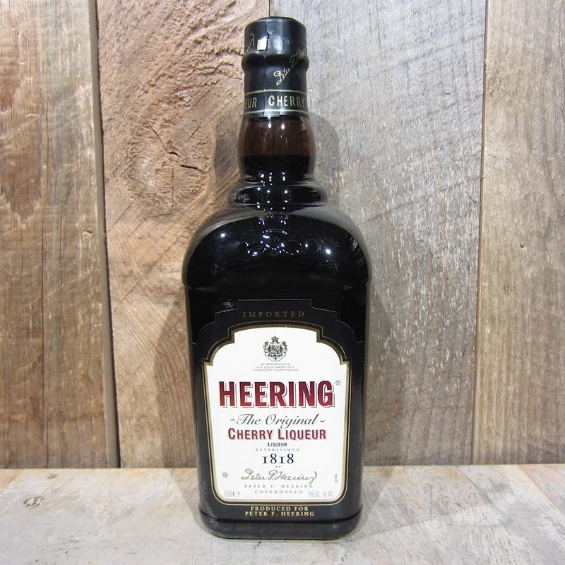 HeeringCherryLiqueur750ml