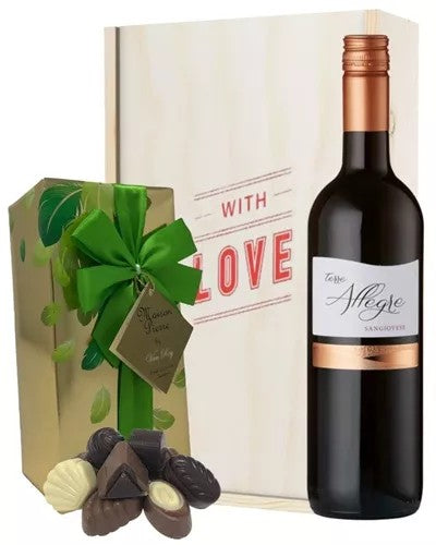 ItalianSangioveseValentinesWineandChocolateGiftBox