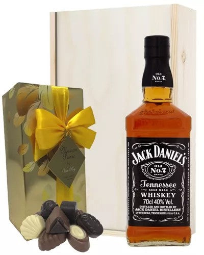 JackDanielsAndChocolatesGiftSetinWoodenBox