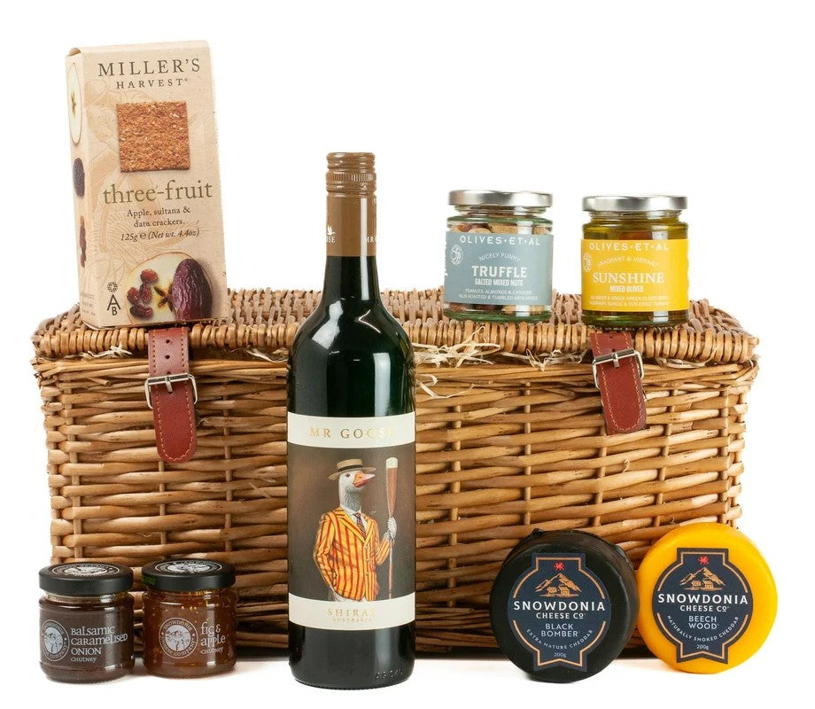 MrGooseShirazWine,Cheese&NibblesHamper