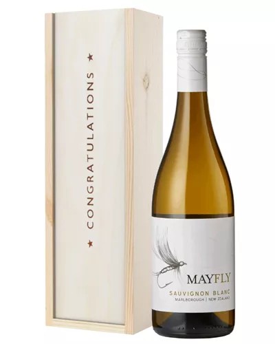 NewZealandSauvignonBlancWhiteWineCongratulationsGiftInWoodenBox