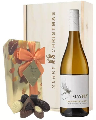 NewZealandSauvignonBlancWhiteWineChristmasWineandChocolateGiftBox