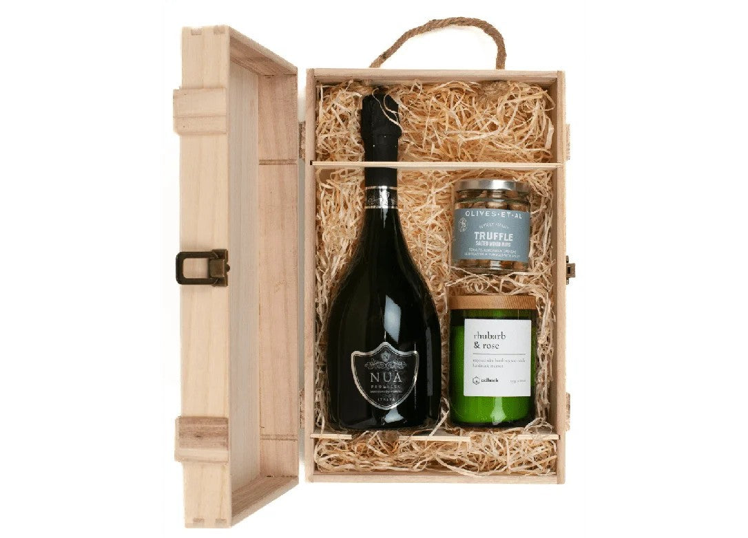 NuaProsecco&WineBottleCandleWoodenBoxGiftSet