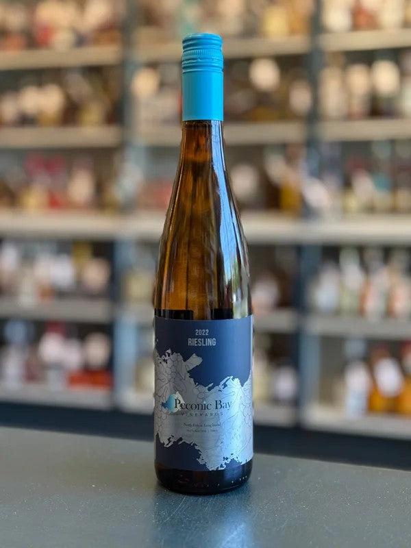 PECONICBAYVINEYARDSRIESLING,NORTHFORKOFLONGISLAND,NEWYORK2022
