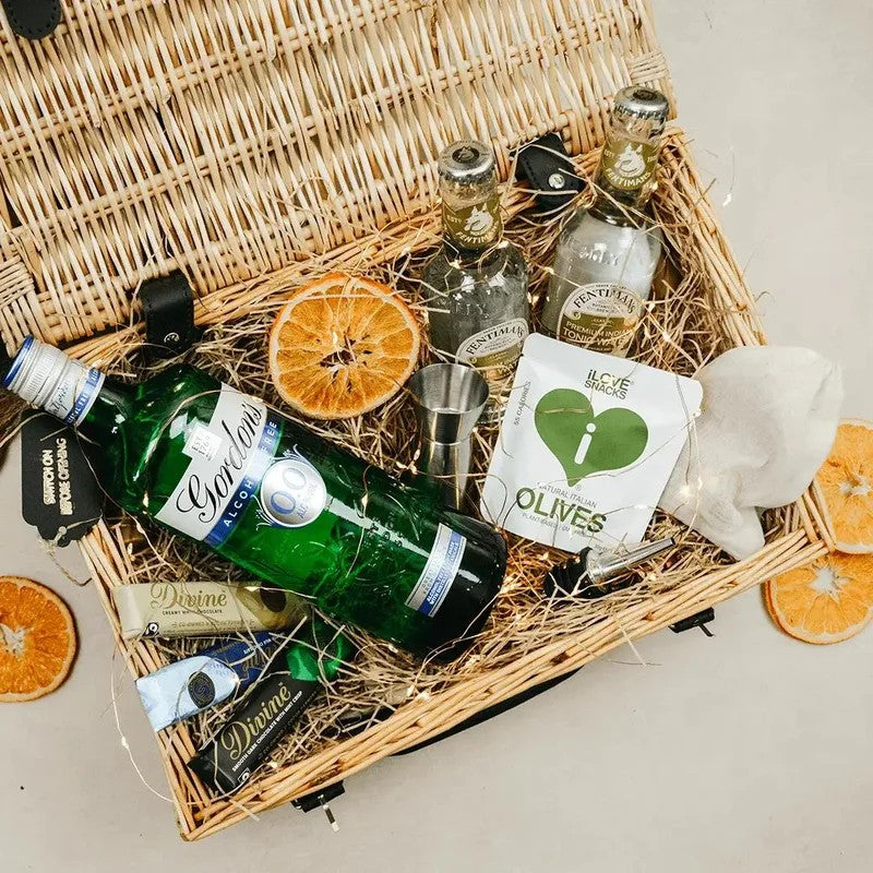 PersonalisedGordon’sAlcoholFreeGinPremiumGiftHamper
