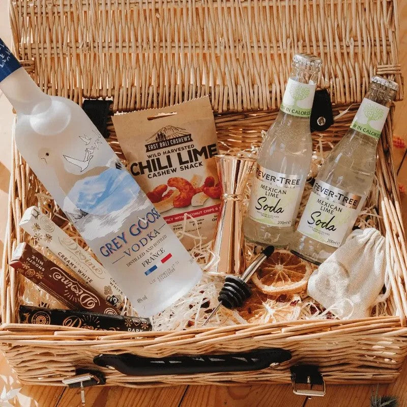 PersonalisedGreyGooseVodkaPremiumGiftHamper