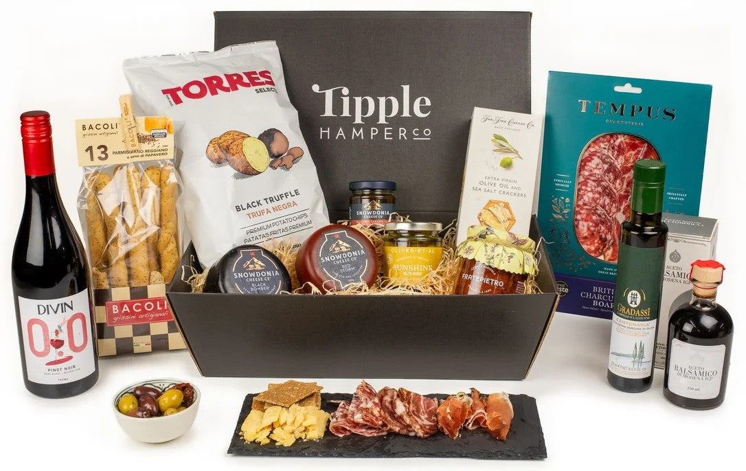 TheNon-AlcoholicPinotNoirRedWine&CharcuterieBoardHamper