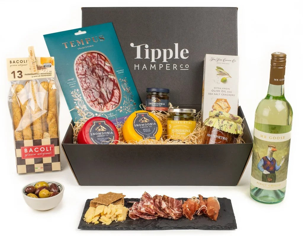 ThePinotGrigioWhiteWine&CharcuterieBoardHamper
