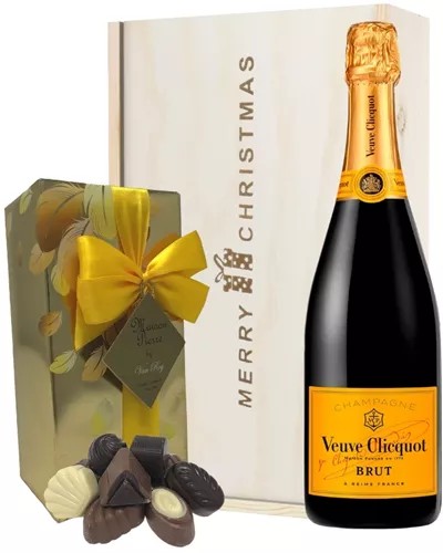 VeuveClicquotChristmasChampagneandChocolatesGiftBox