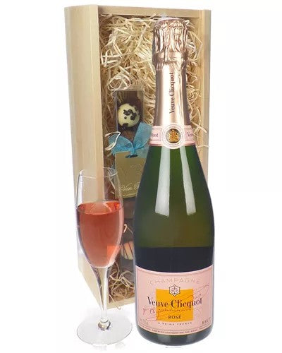 VeuveClicquotRoseChampagneandChocolatesGiftSet