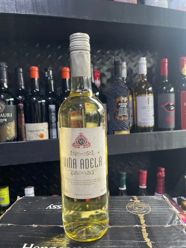 VinaAdelaWhite